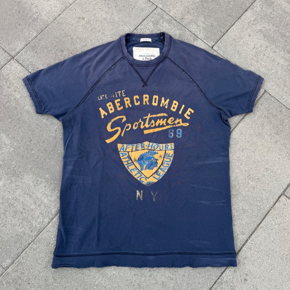 Abercrombie & Fitch Mens Muscle Fit Navy Graphic T-Shirt Sportsmen L Distressed